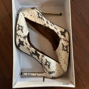 Steve Madden Snakeskin Patterned Heels - Black and Cream